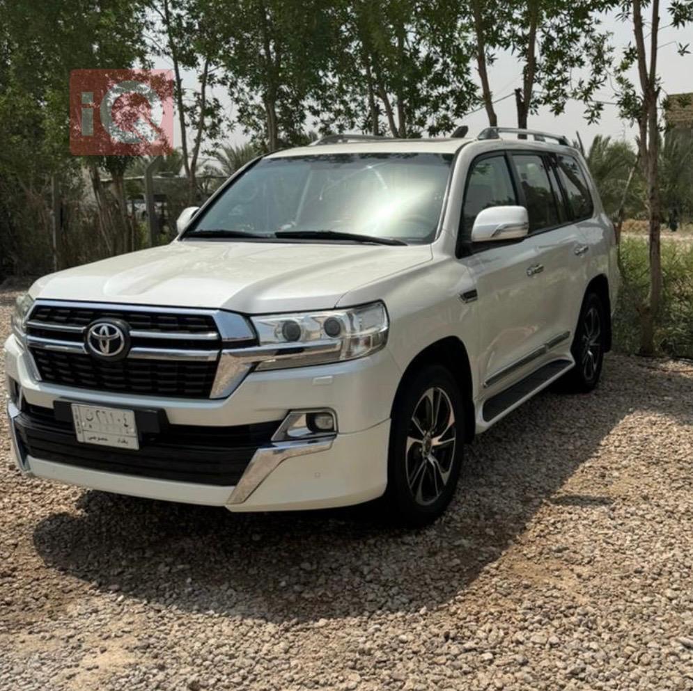 تويوتا لاندكروزر